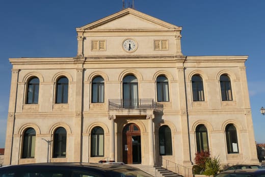 L'ancien hôtel de ville de Sorgues — photo d'illustration